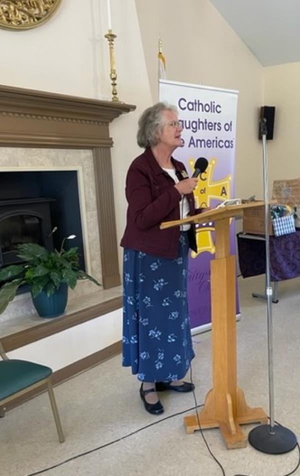 At the conclusion of the retreat, Regent Schneider announced the results of the auction which will benefit the seminarians in Vermont, many of which are from as far away as Vietnam.  She was delighted to announce nearly a thousand dollars was raised.